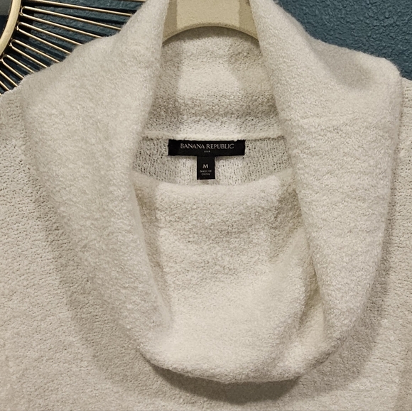 Banana Republic Cream Cowl-Neck Knit Sweater • Luxe Feel - Picture 3 of 4